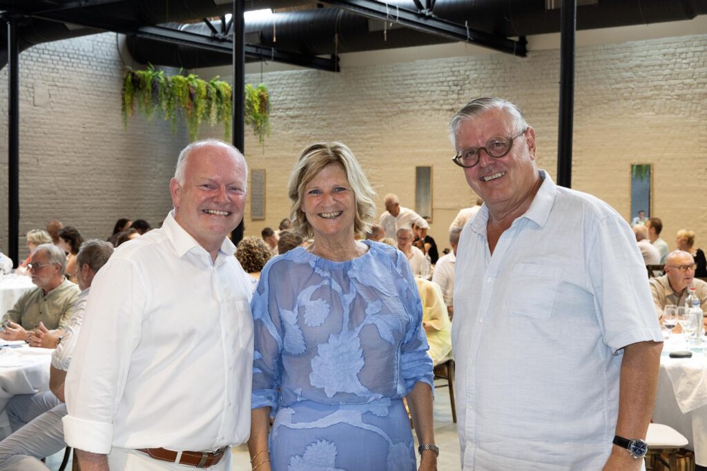 Inge en Bernard Pauwels met Eeklo's burgemeester Koen Loete tijdens jubileumviering Conti-Label
